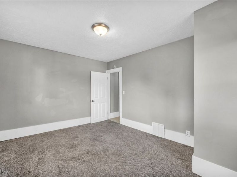 3429 Martin Luther King Jr Drive, Cleveland, OH 44104 Photo 30