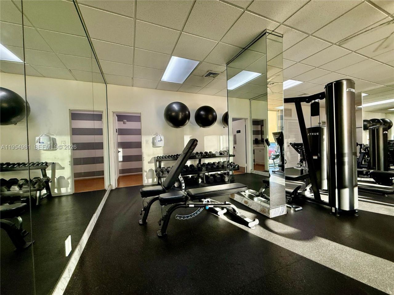 2150 Sans Souci Blvd, Unit C1004, North Miami, FL 33181 Photo