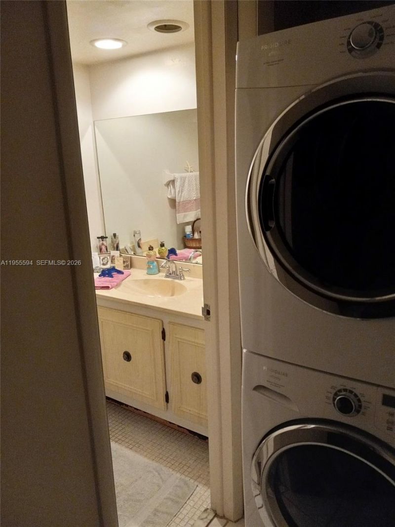 2850 Forest Hills Blvd, Unit 310, Coral Springs, FL 33065 Photo