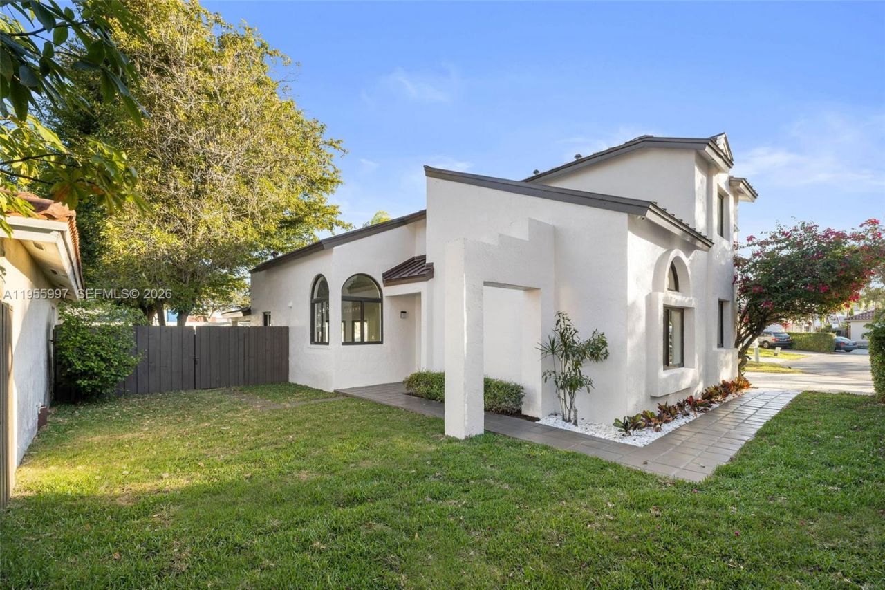 11260 SW 157th Ct, Miami, FL 33196 Photo