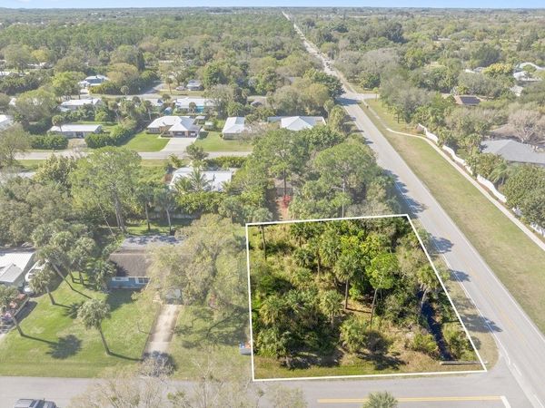 785 40th Avenue, Vero Beach, FL 32968