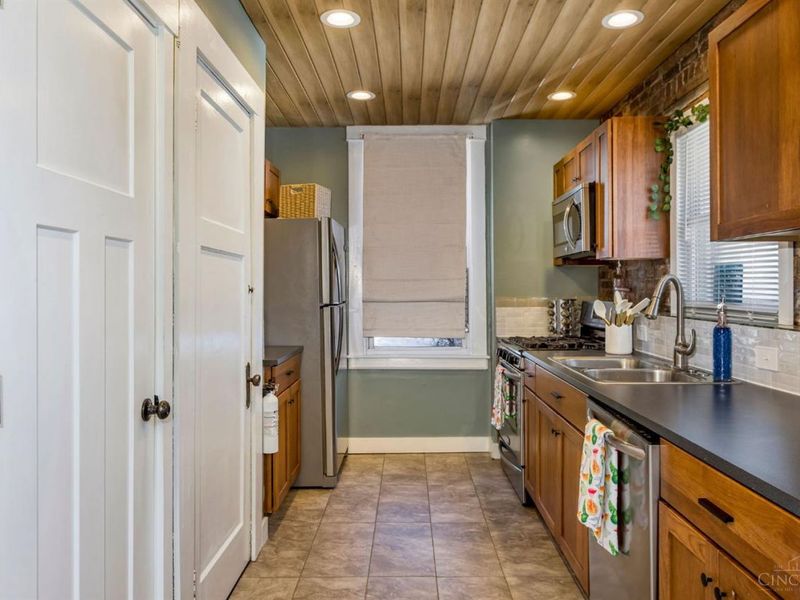 607 Foulke Street, Cincinnati, OH 45220 Photo 22