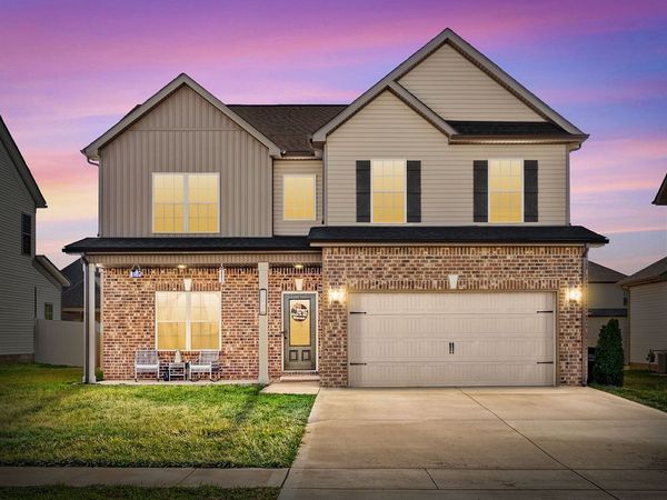 1483 Kingbird Dr, Clarksville, TN 37040