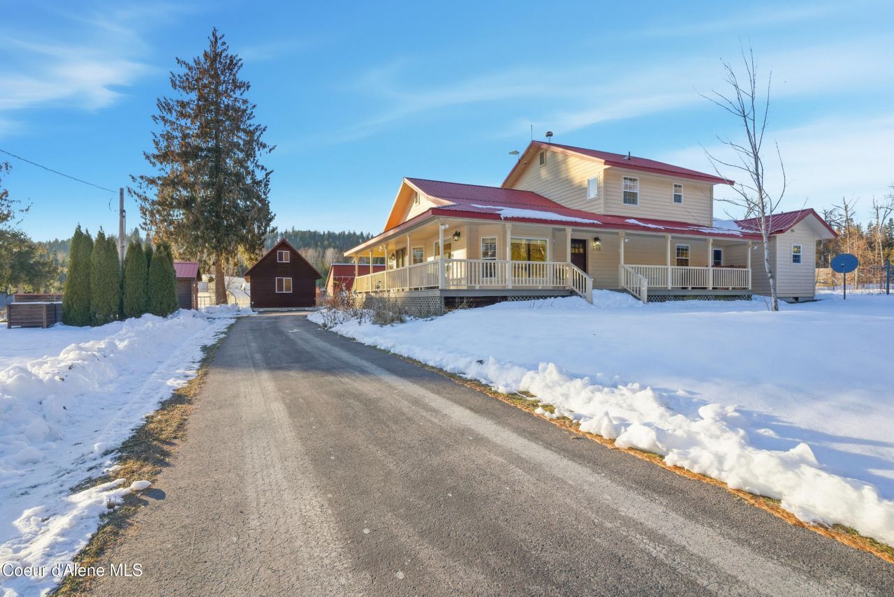 758 Meadowood Rd, Sandpoint, ID 83864 Main Photo