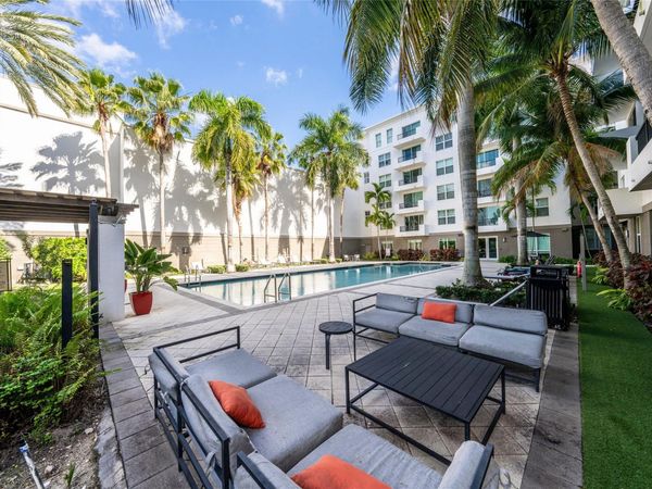 2401 NE 65th St, Unit 310, Fort Lauderdale, FL 33308