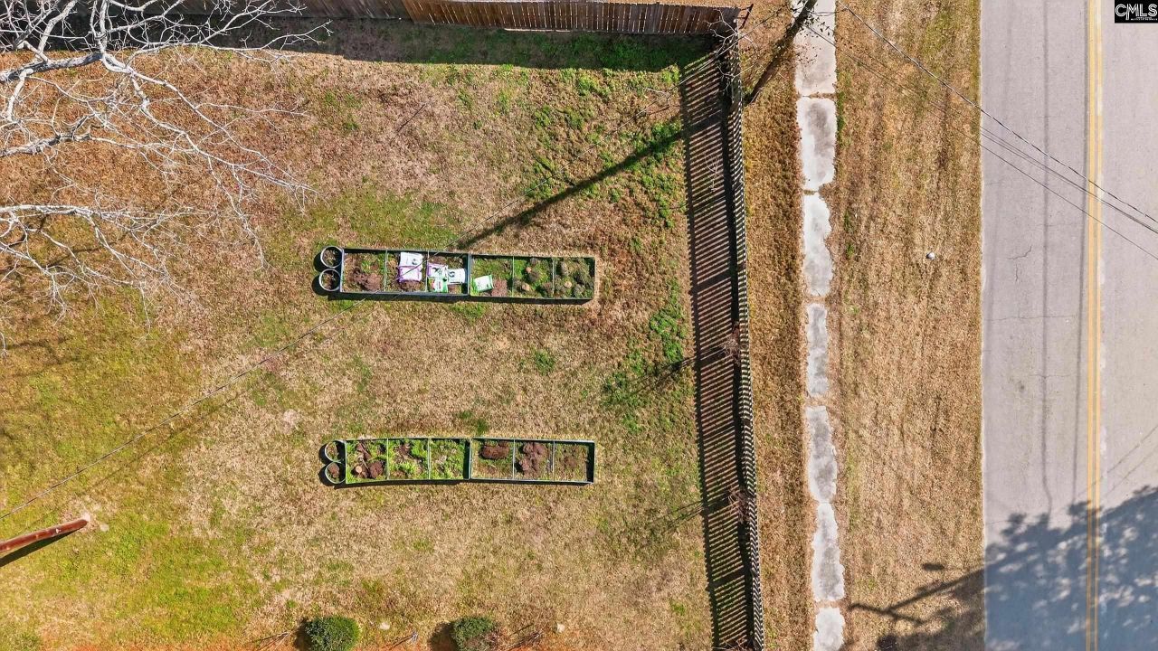 523 Dibble Street Photo 10