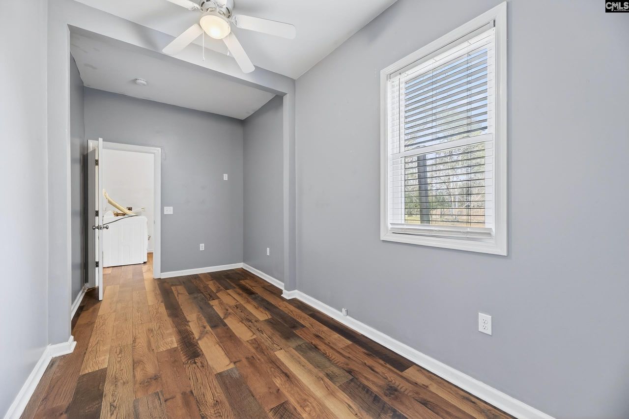 523 Dibble Street Photo 34