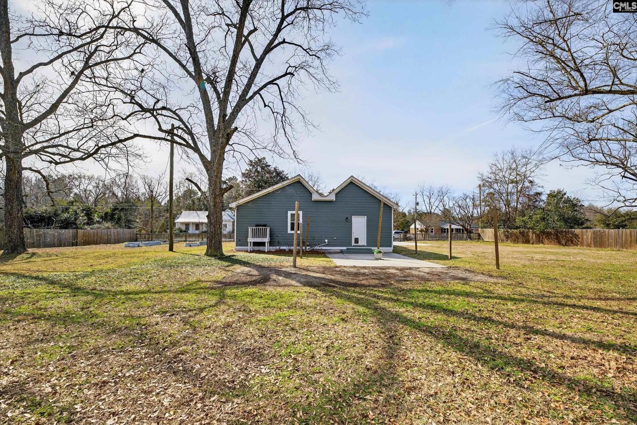 523 Dibble Street Photo 37