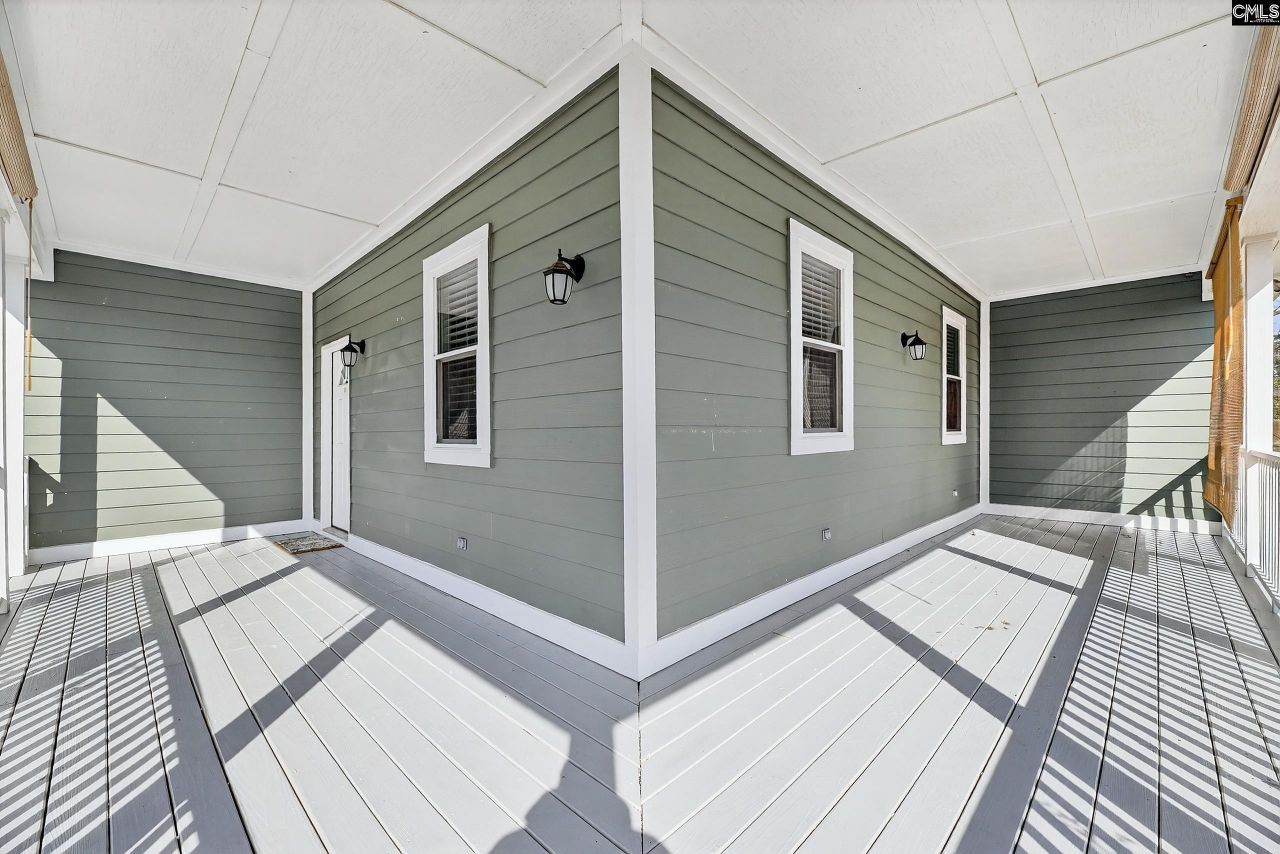 523 Dibble Street Photo 4