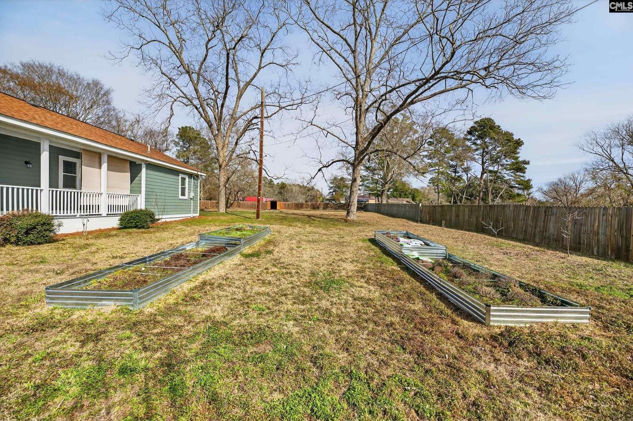 523 Dibble Street Photo 40