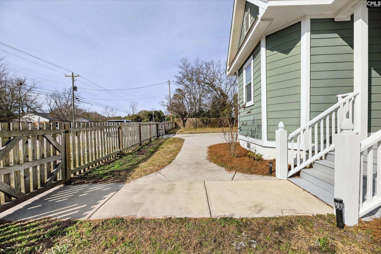 523 Dibble Street Photo 43