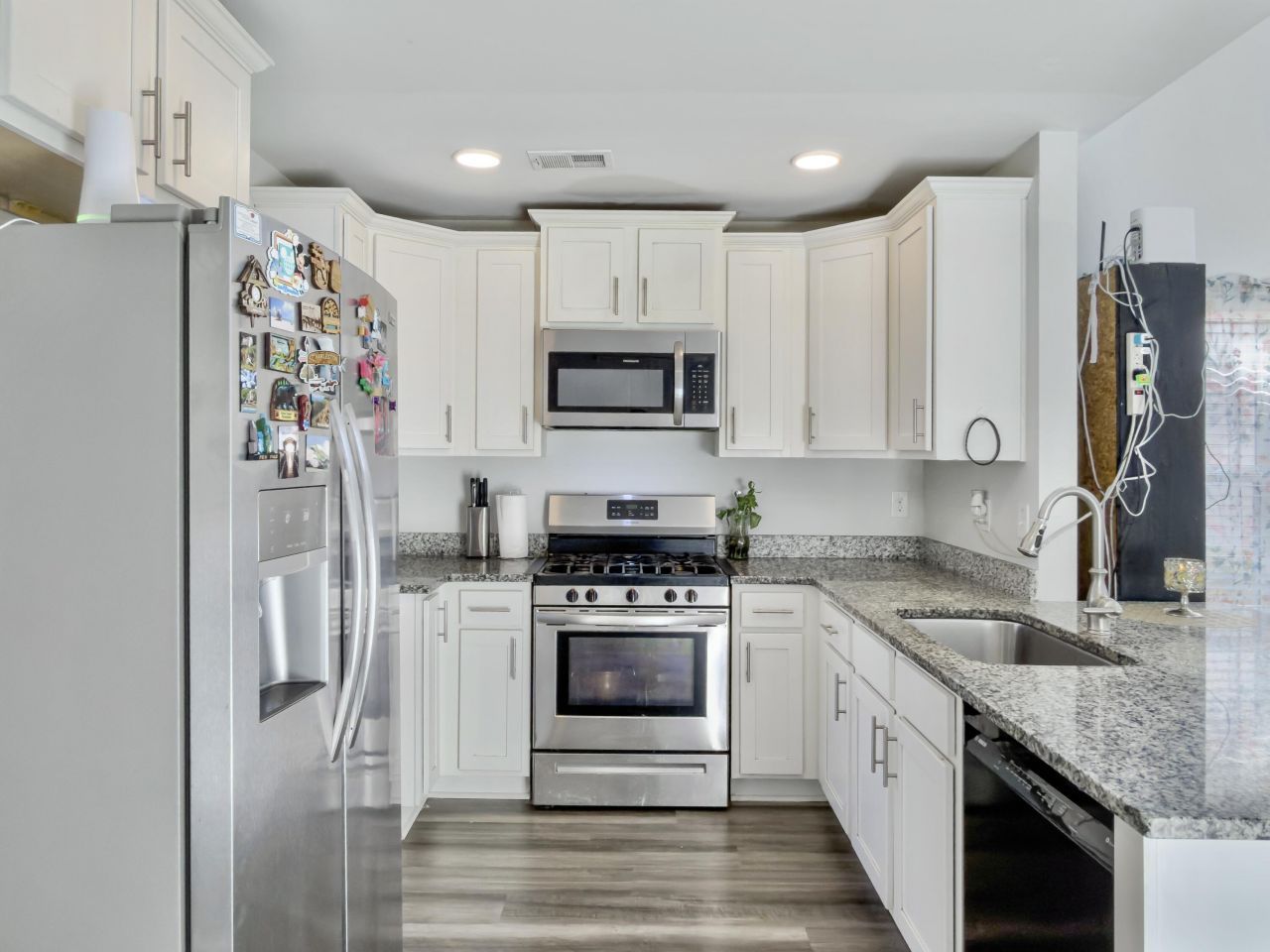 9747 Transplanter Circle Photo 13