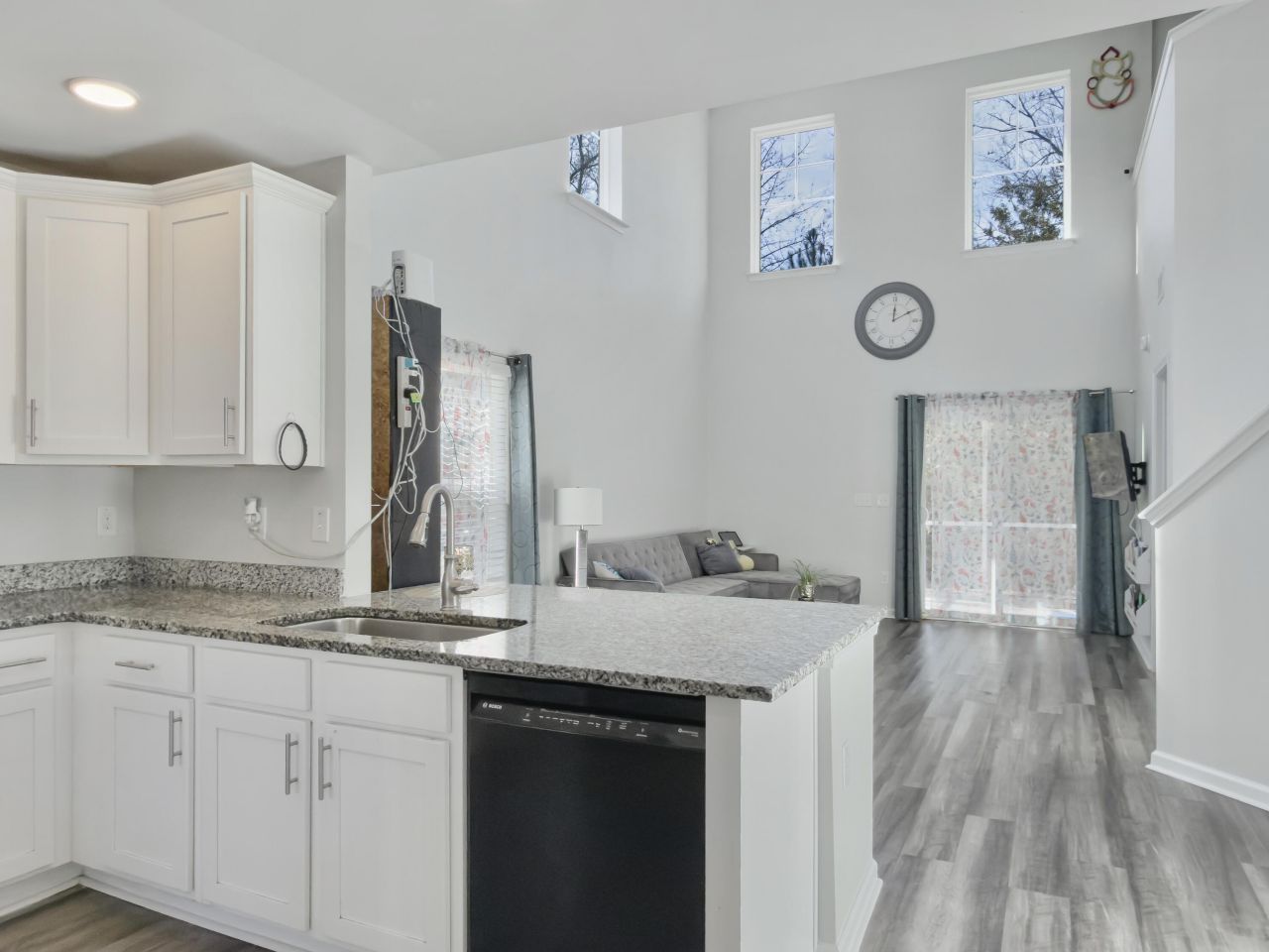 9747 Transplanter Circle Photo 15