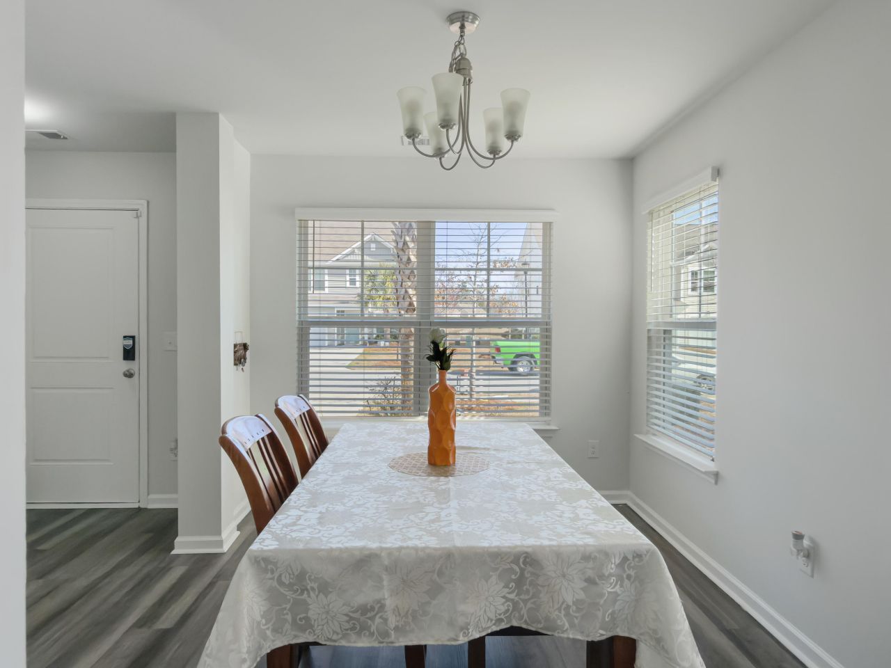 9747 Transplanter Circle Photo 4