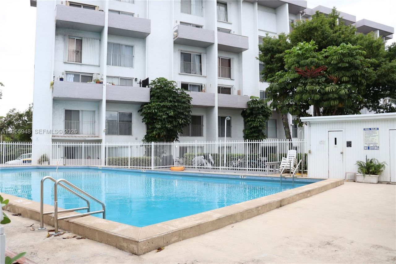 7801 NE 4th Ct, Unit 512, Miami, FL 33138 Photo