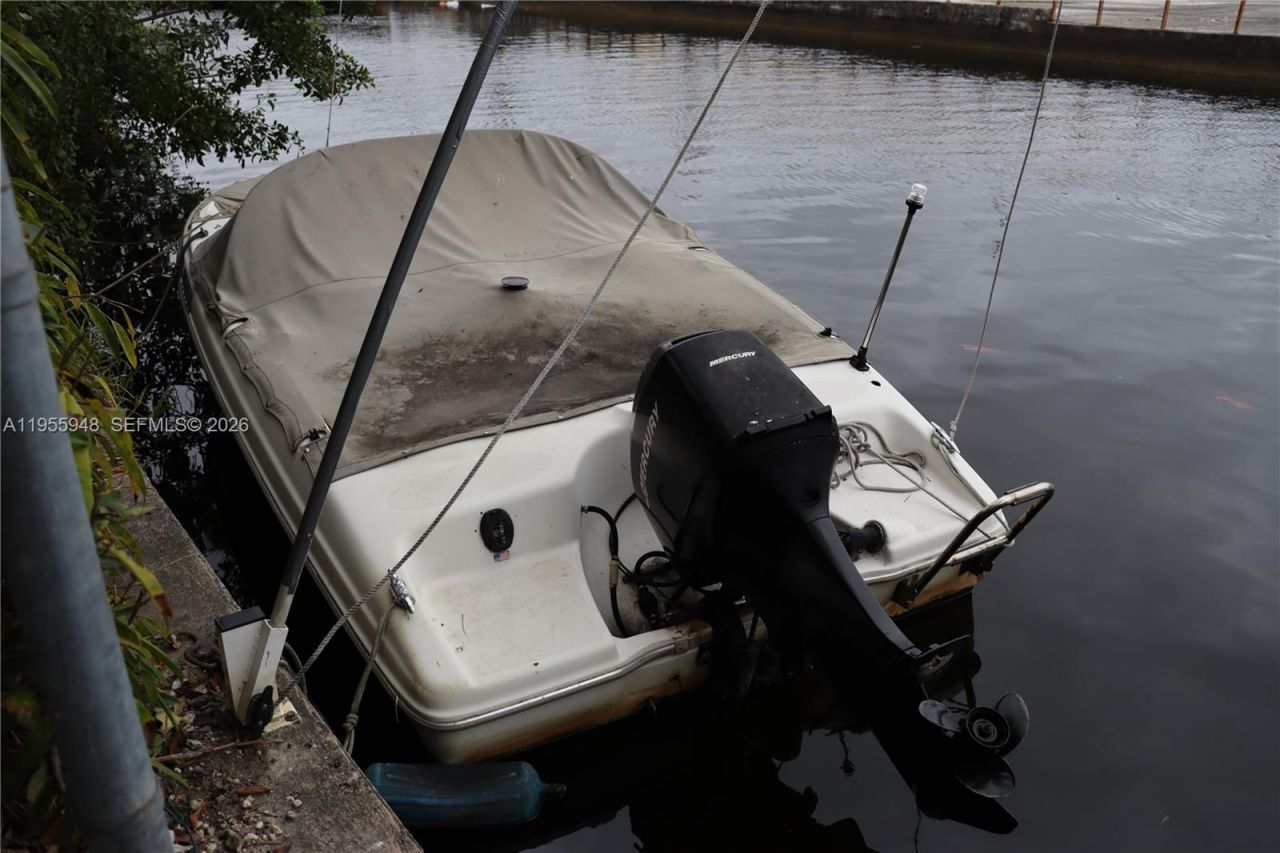 7801 NE 4th Ct, Unit 512, Miami, FL 33138 Photo