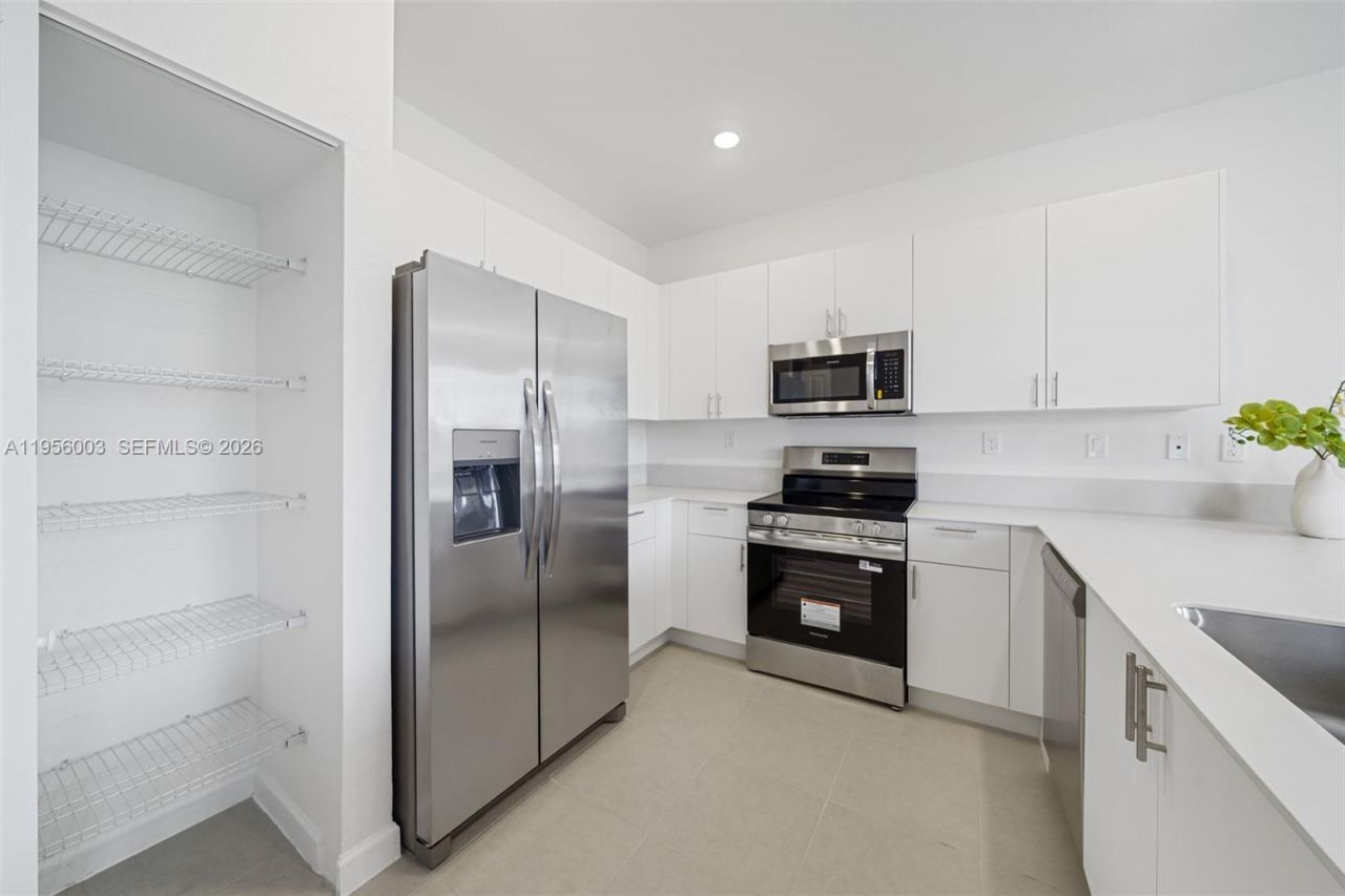 19448 SW 338 Ter, Homestead, FL 33034 Photo