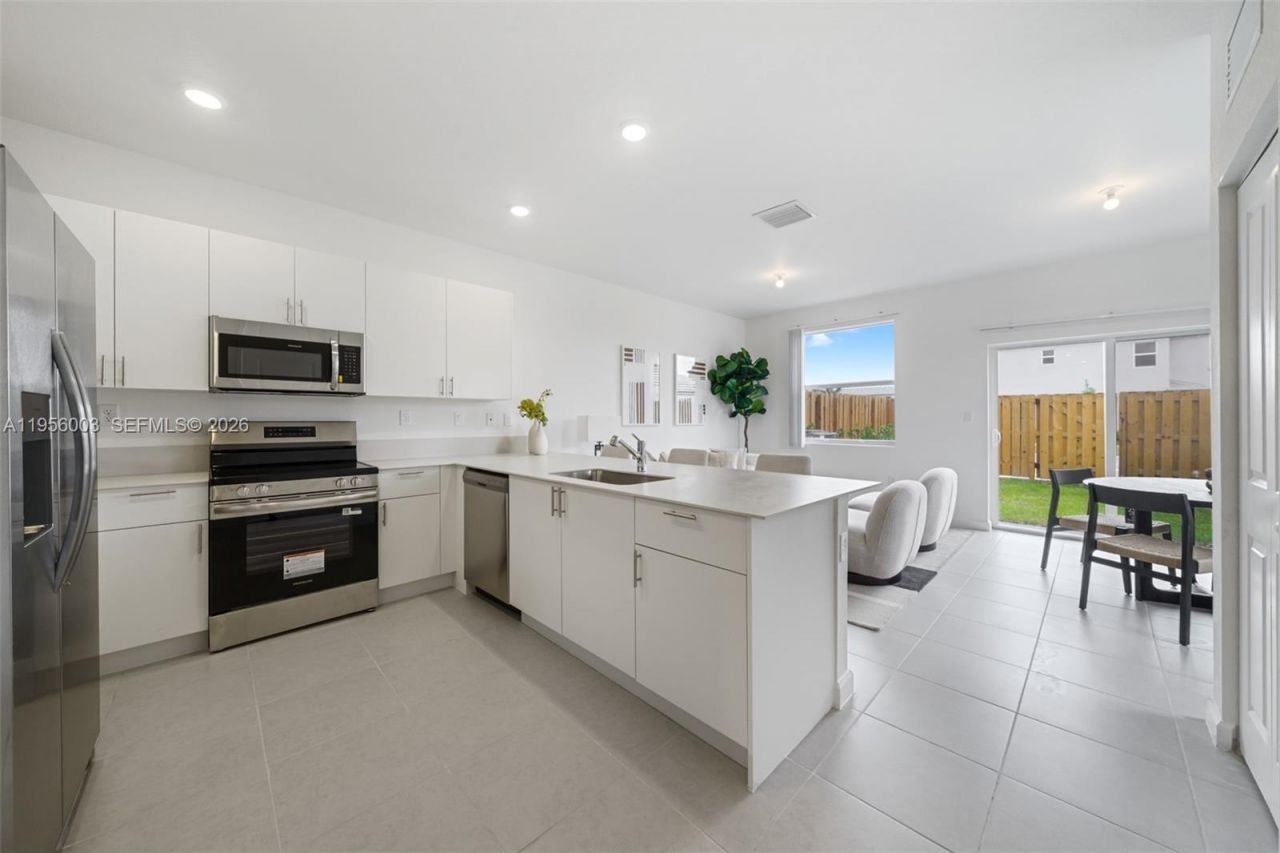 19448 SW 338 Ter, Homestead, FL 33034 Photo