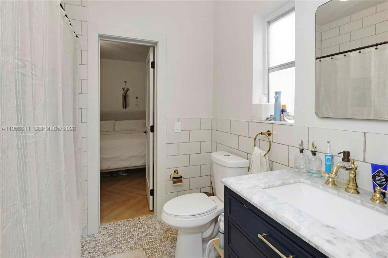 1345 SW 17th St, Miami, FL 33145 Photo