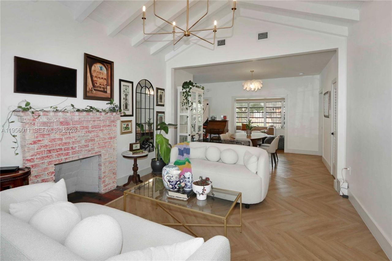 1345 SW 17th St, Miami, FL 33145 Photo