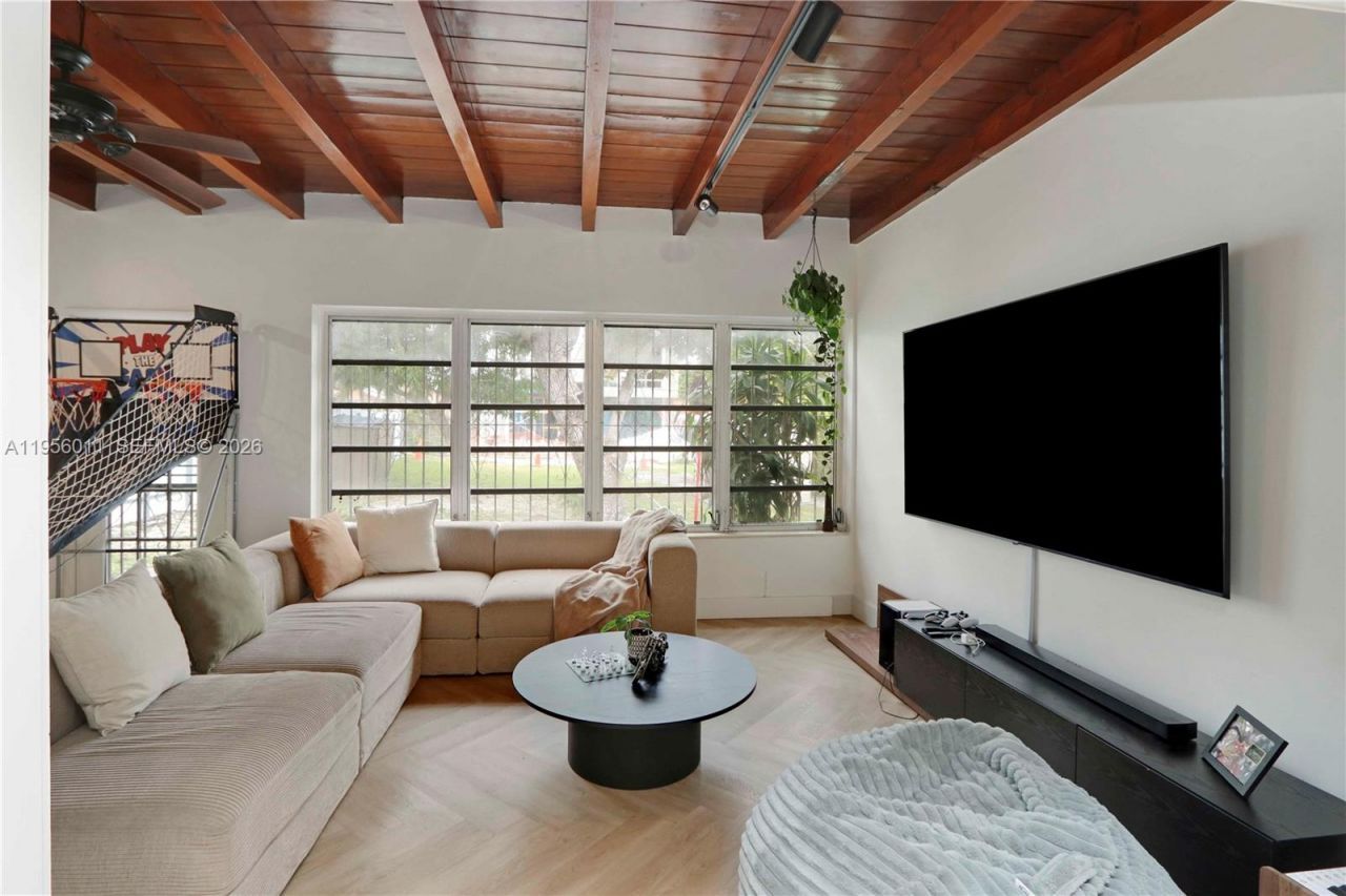 1345 SW 17th St, Miami, FL 33145 Photo