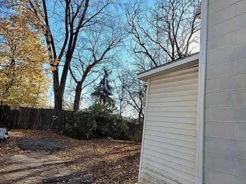 349 Comstock Court, Akron, OH 44305 Photo 32
