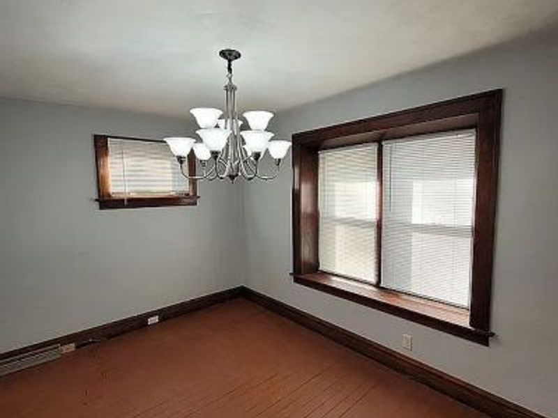 349 Comstock Court, Akron, OH 44305 Photo 5