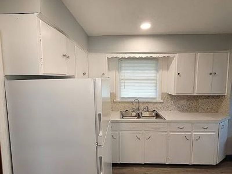 349 Comstock Court, Akron, OH 44305 Photo 7