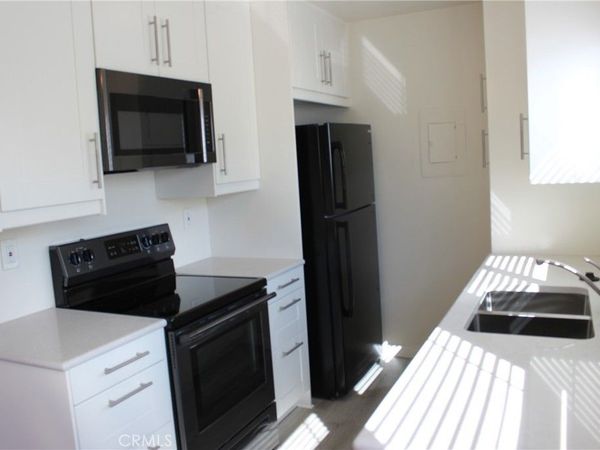 23294 Orange Avenue, Unit 6, Lake Forest, CA 92630