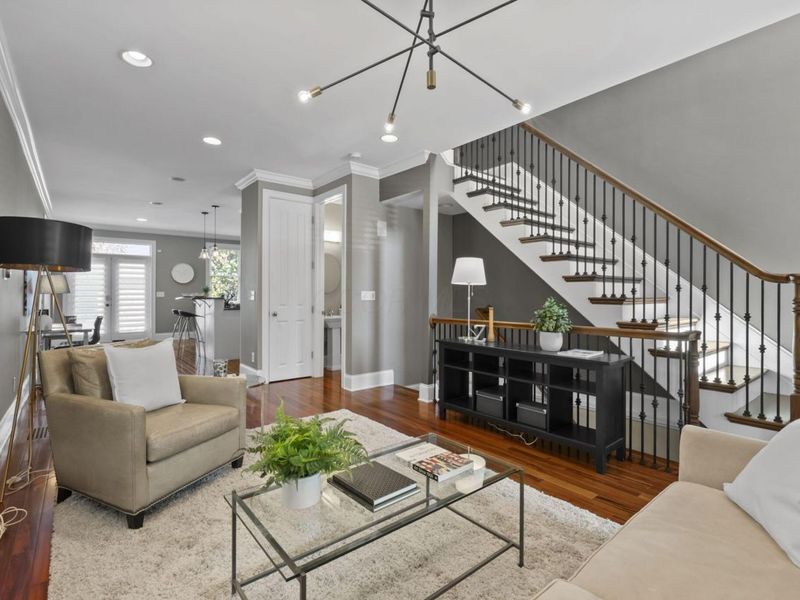 156 E 4th Avenue, Columbus, OH 43201 Photo 8