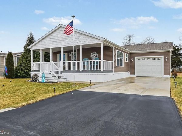 18 BUCKINGHAM DRIVE, LEWES, DE 19958