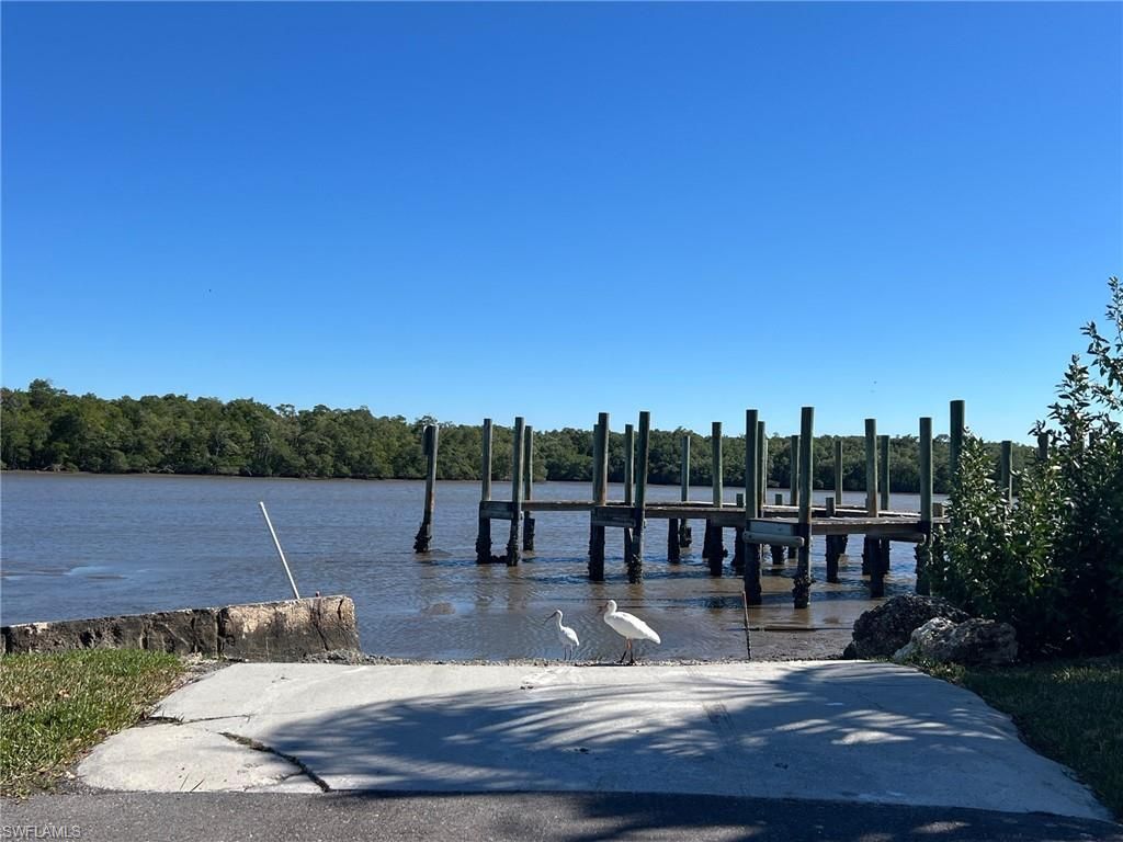 202 Broadway Ave E, Unit 418, Everglades City, FL 34139 Photo