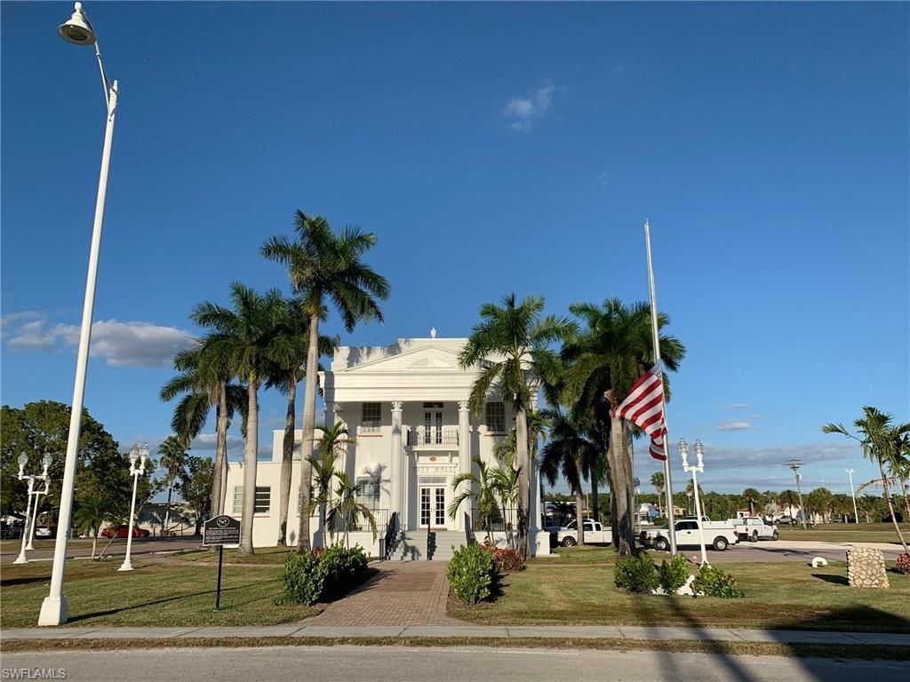 202 Broadway Ave E, Unit 418, Everglades City, FL 34139 Photo