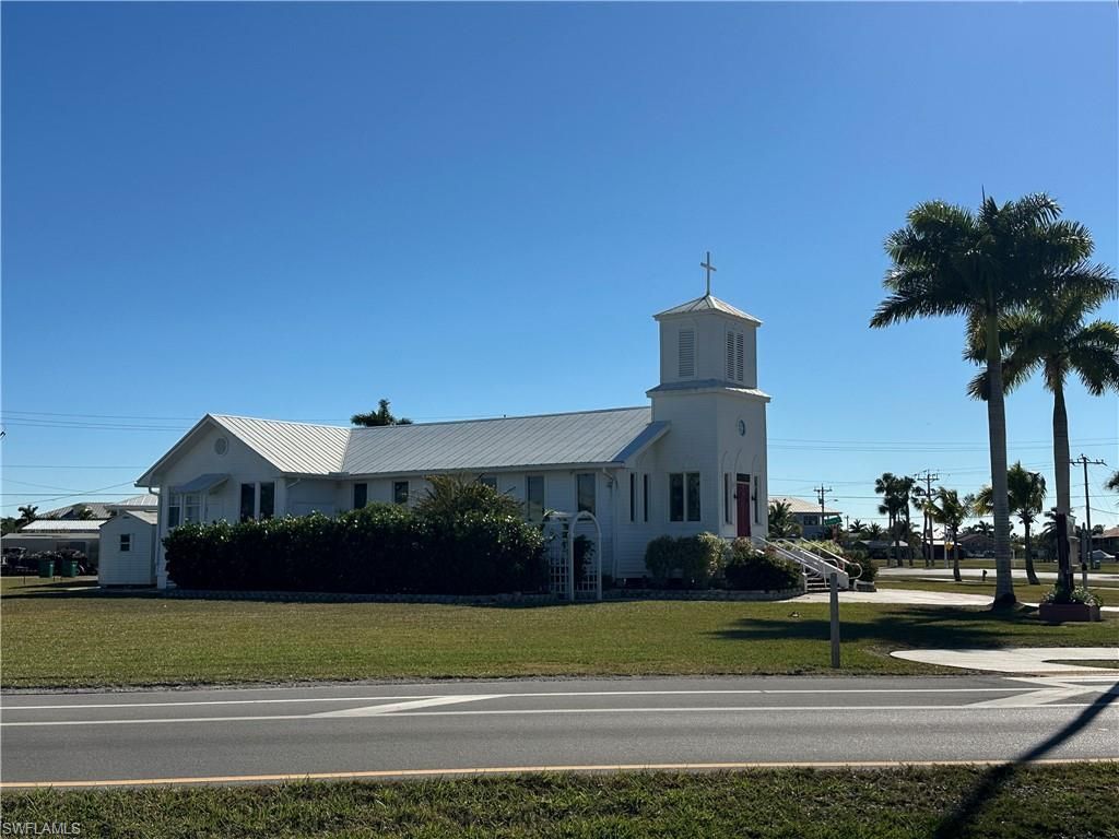 202 Broadway Ave E, Unit 418, Everglades City, FL 34139 Photo