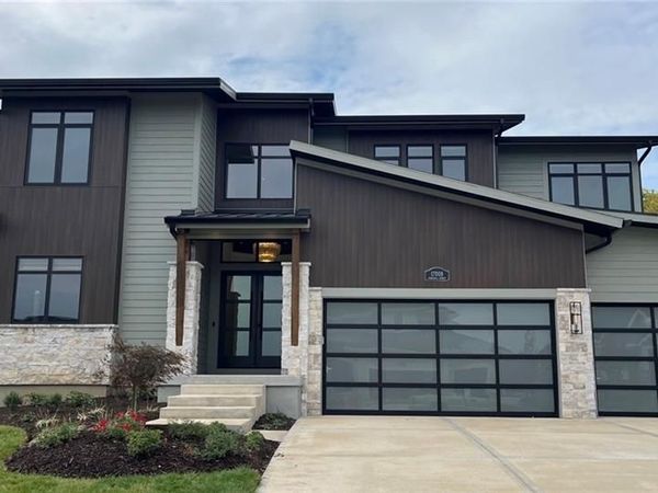 11711 W 181st Terrace, Overland Park, KS 66013