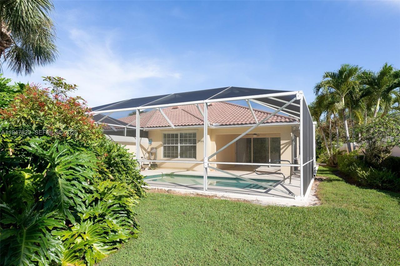 8528 SE Retreat Drive, Hobe Sound, FL 33455 Main Photo