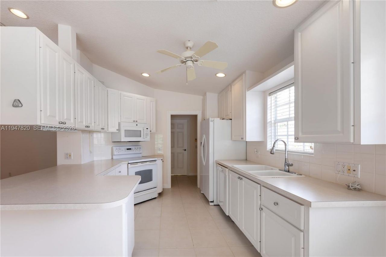 8528 SE Retreat Drive, Hobe Sound, FL 33455 Photo