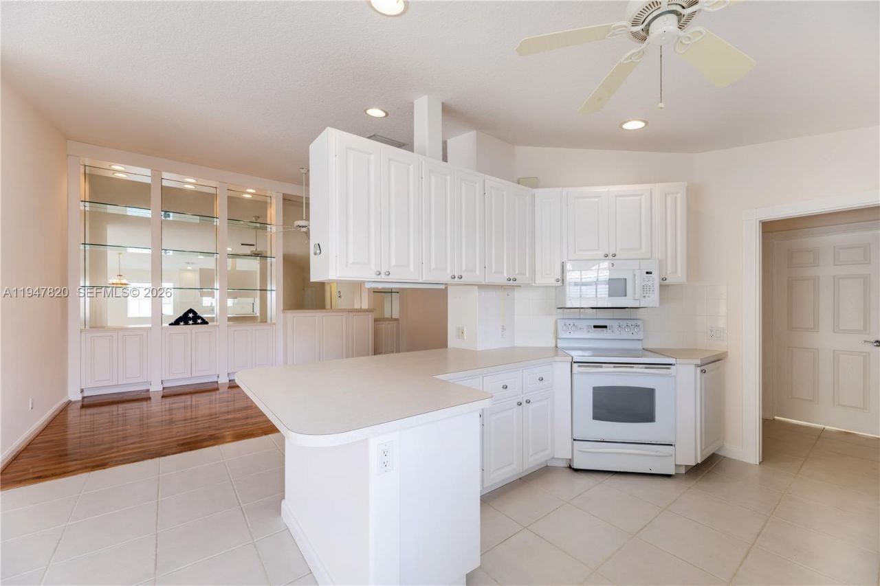 8528 SE Retreat Drive, Hobe Sound, FL 33455 Photo