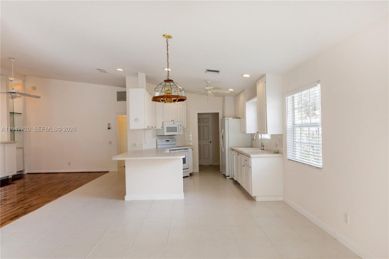 8528 SE Retreat Drive, Hobe Sound, FL 33455 Photo