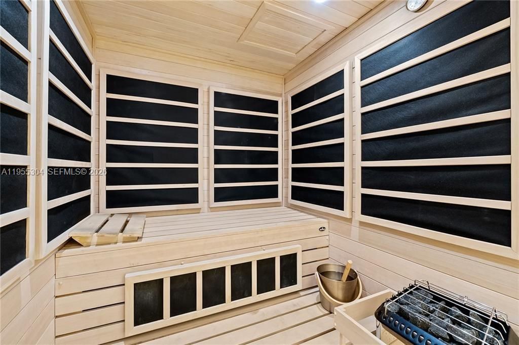 701 N Fort Lauderdale Beach Blvd, Unit 114, Fort Lauderdale, FL 33304 Photo