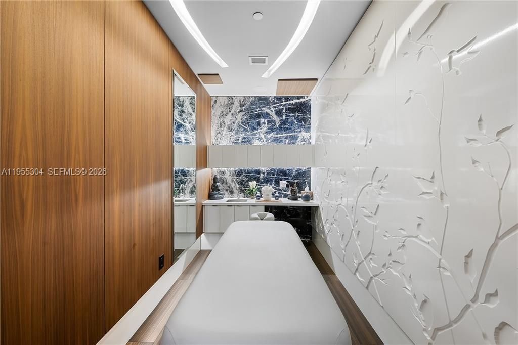 701 N Fort Lauderdale Beach Blvd, Unit 114, Fort Lauderdale, FL 33304 Photo