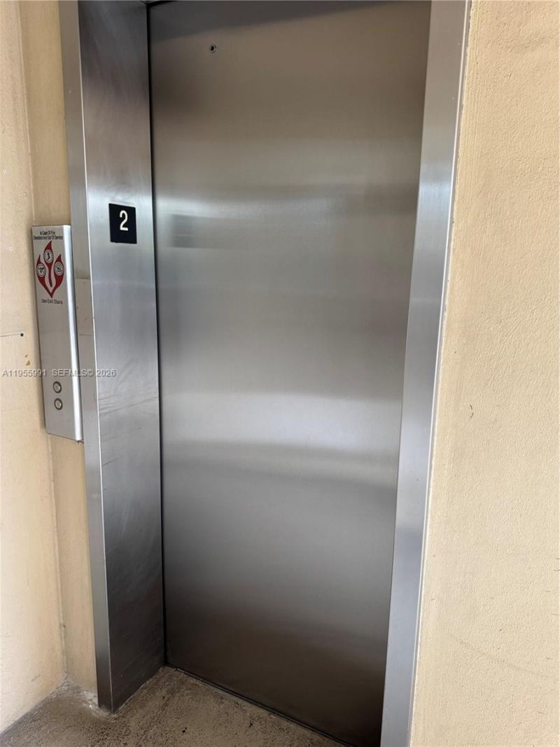 100 SE 6th Ave, Unit 207, Pompano Beach, FL 33060 Photo