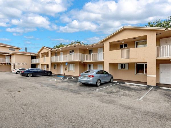 7785 W 30th Ct, Unit F-104, Hialeah, FL 33018