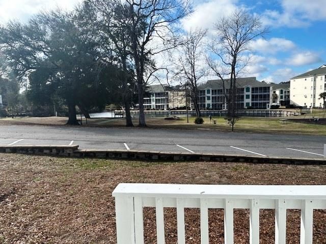 6 Robin Ave. Photo 16