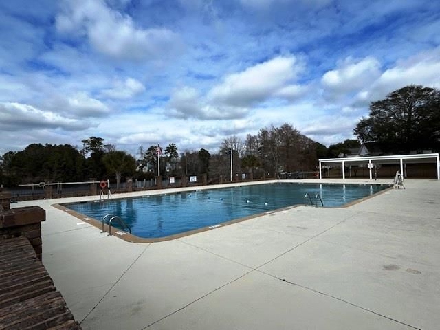 6 Robin Ave. Photo 17