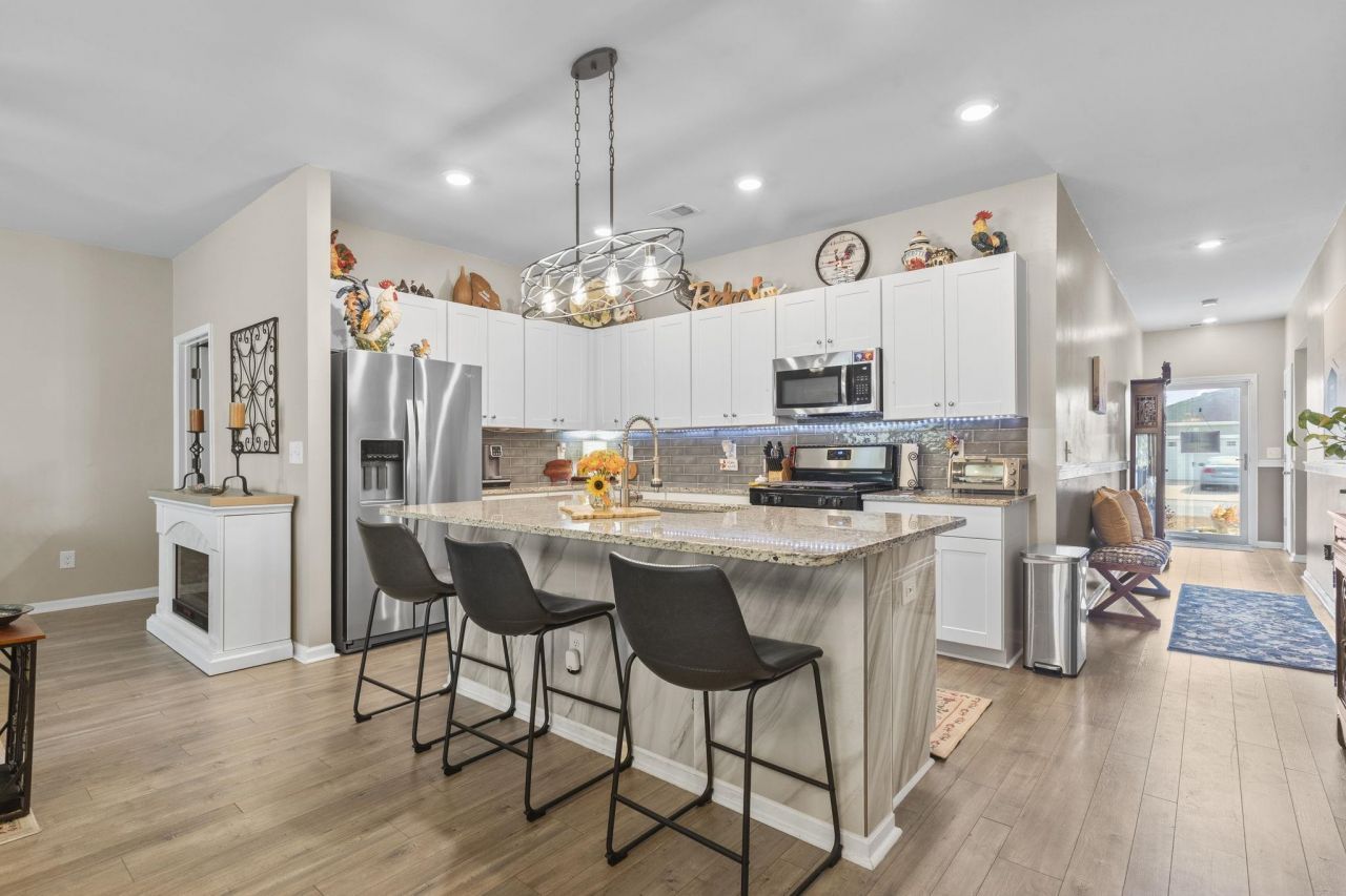 169 Cypress Tree Loop Photo 17