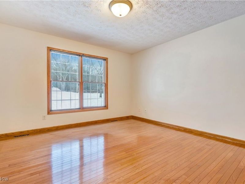 5813 Cleveland Massillon Road, Barberton, OH 44203 Photo 17