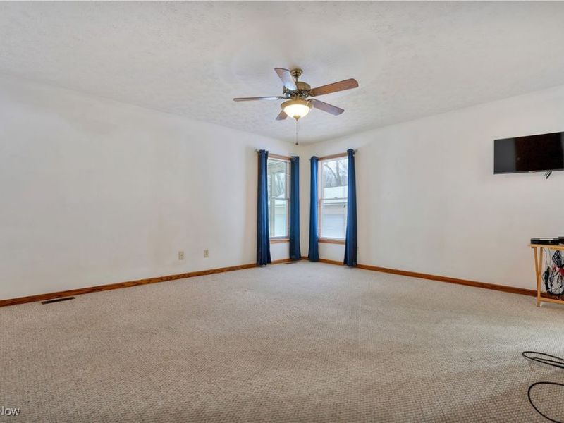 5813 Cleveland Massillon Road, Barberton, OH 44203 Photo 22