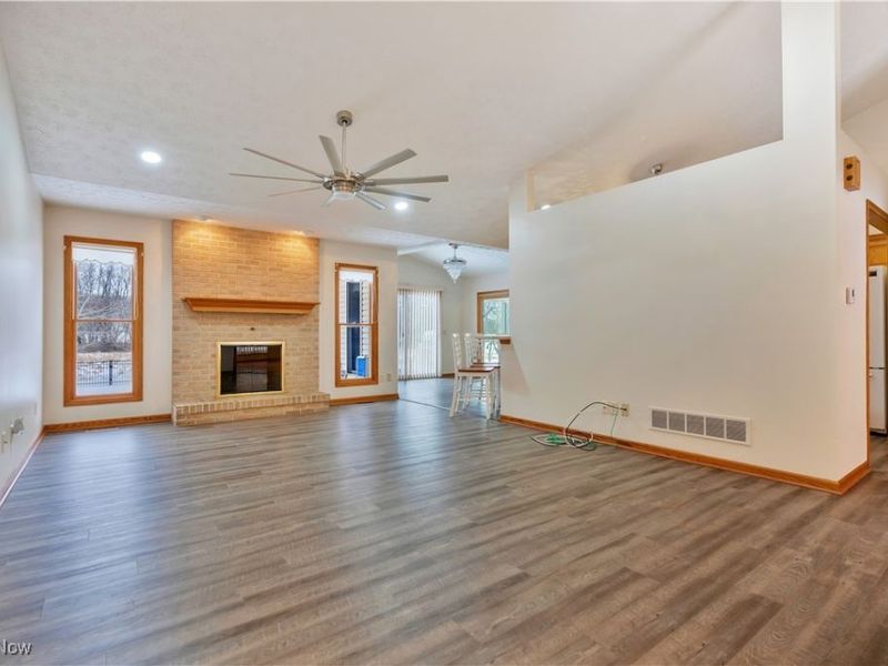 5813 Cleveland Massillon Road, Barberton, OH 44203 Photo 4