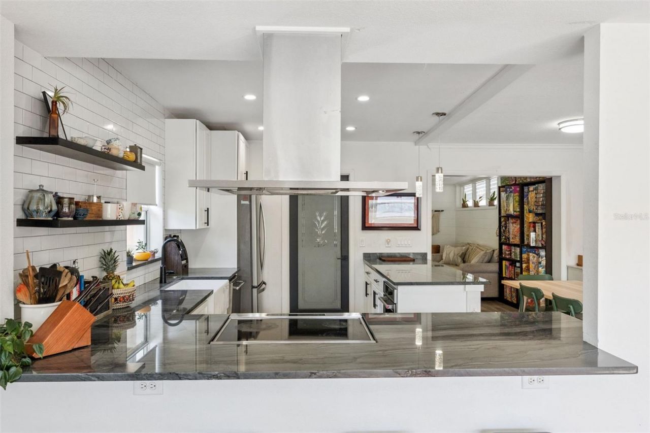 4532 Bradley Avenue, Orlando, FL 32839 Photo